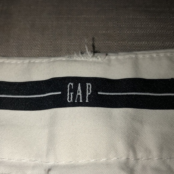 Gap - Picture 3 of 6